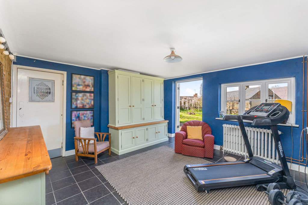 Banbury Road North Newington